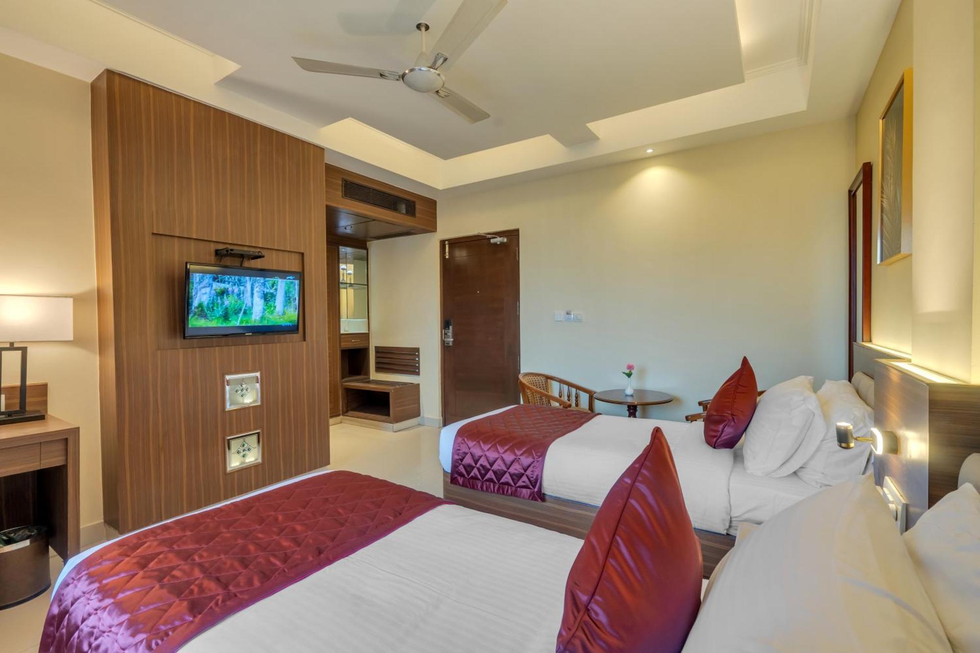 Park Avenue Hotel & Apartments Trichy Tiruchirappalli Exterior photo