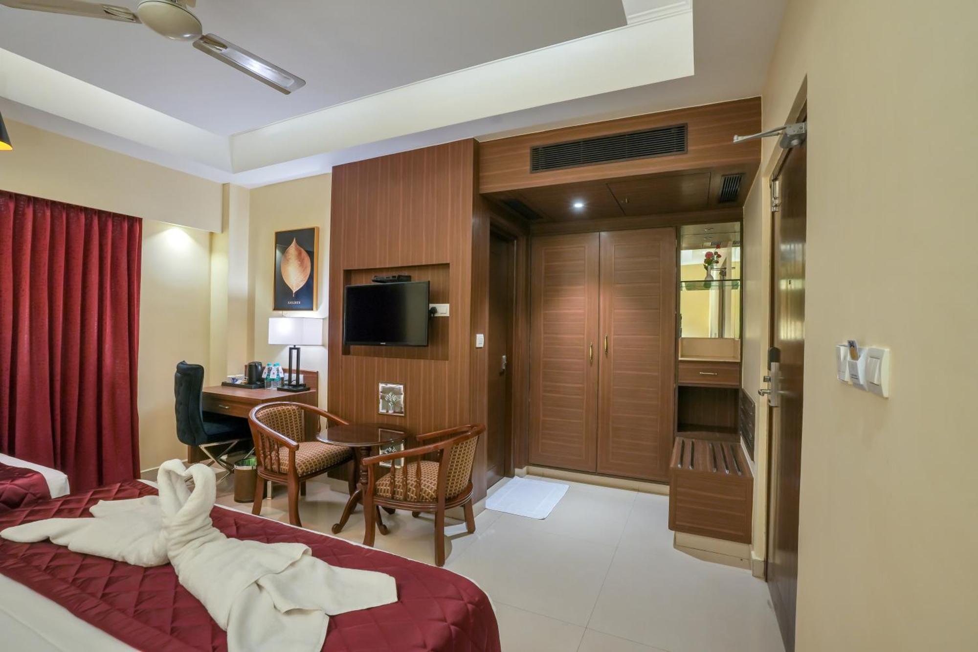 Park Avenue Hotel & Apartments Trichy Tiruchirappalli Exterior photo